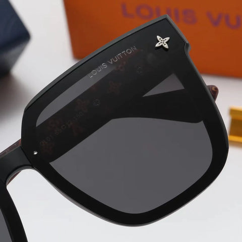 4 Colors Ladies Fashion Print Polarized Sunglasses